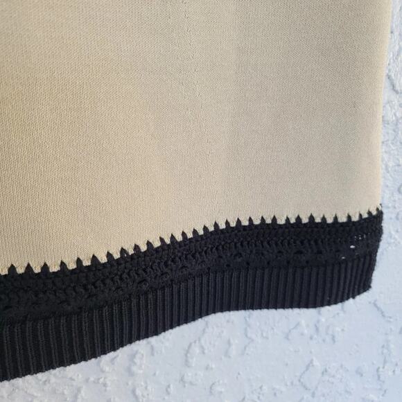Per Se by Carlisle Sleeveless Blouse Beige Black Crochet Trim Women Size M - Picture 4 of 12